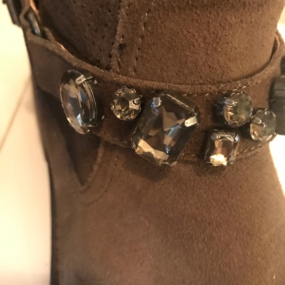 Kenzie ankle boots 8.5m Olive suede like new new stylish dress up/down comfy - Picture 10 of 15